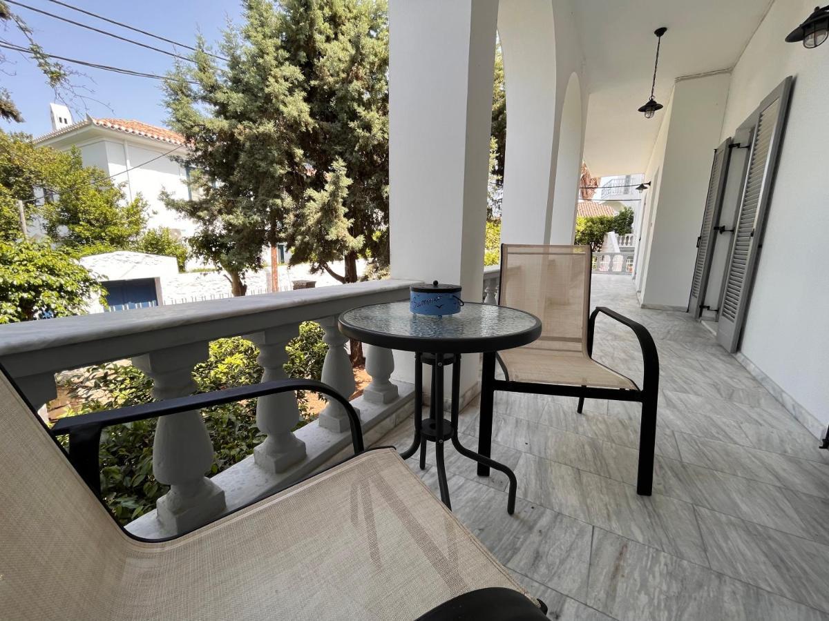 The Elegant Summer House Σπέτσες Εξωτερικό φωτογραφία